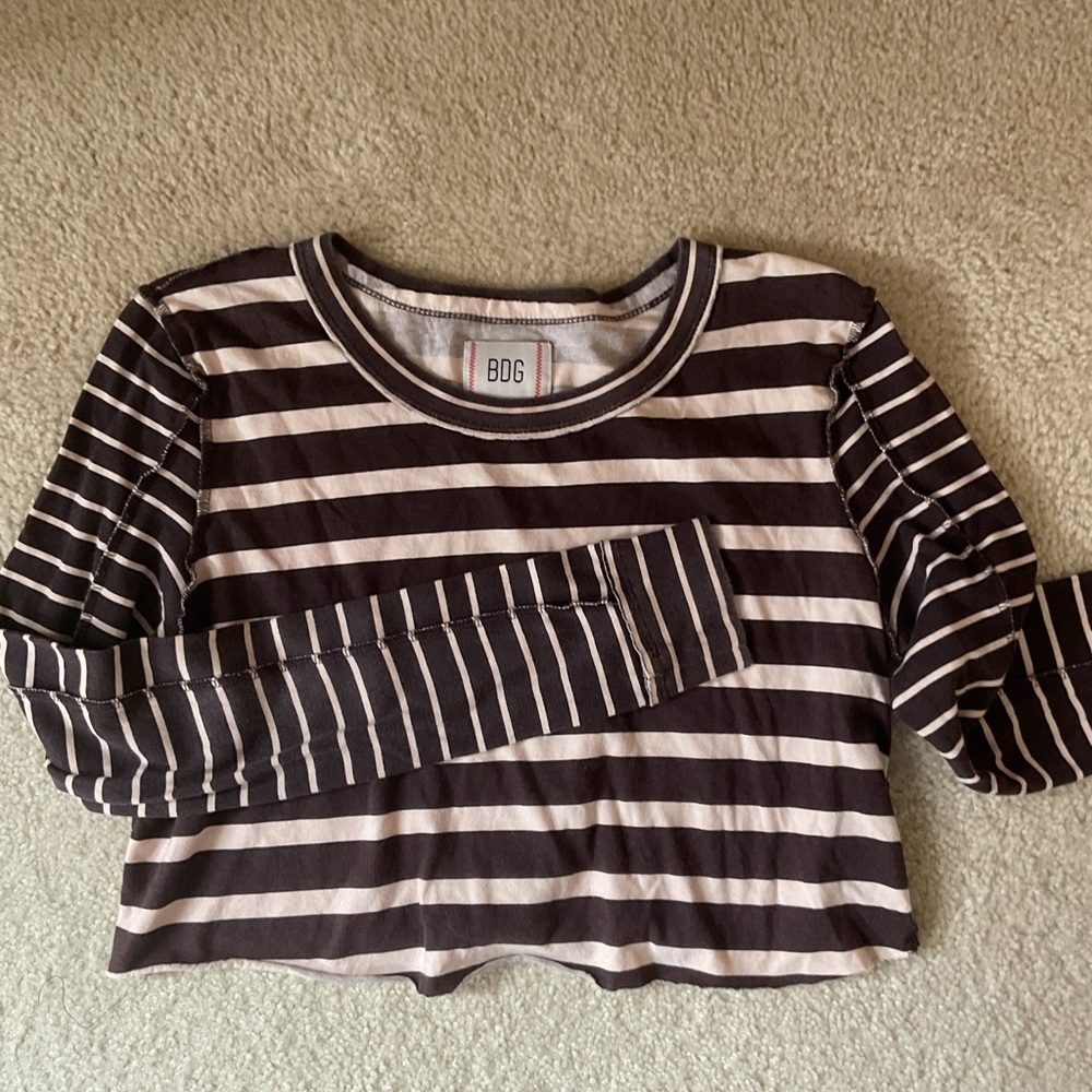 Urban outfitters, BDG Set Top (L) & Jean Shorts size 26 - Picture 6 of 7